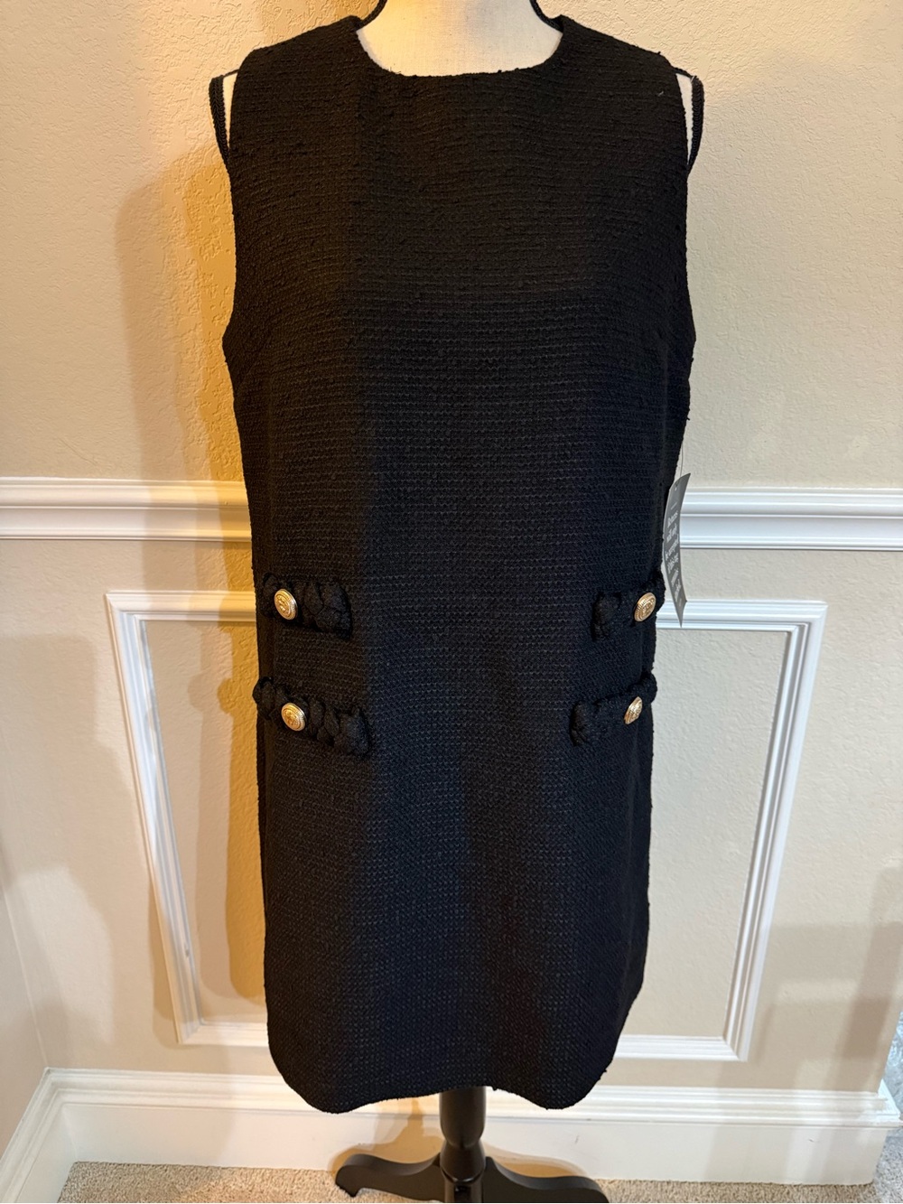 Tuckernuck sleeveless black tweed mini shift dress gold buttons Lined Large NWT